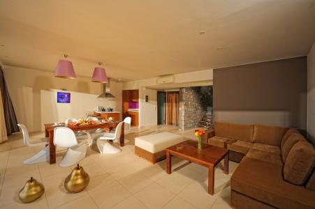 Royal Heights Resort Villas & Spa - 42