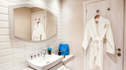 Acrotel Lily Ann Village - 17