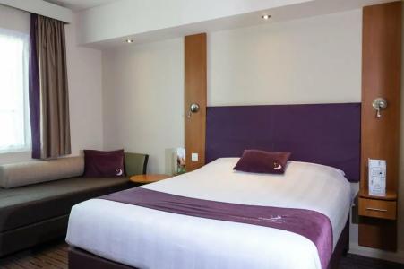 Premier Inn Dubai International Airport - 95