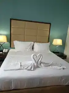 Ramada by Wyndham Abu Dhabi Corniche - 10