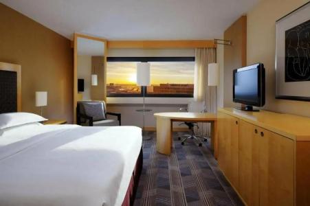 Sheraton Frankfurt Airport & Conference Center - 33