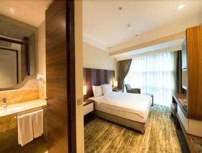 Ramada by Wyndham Gemli̇k - 16