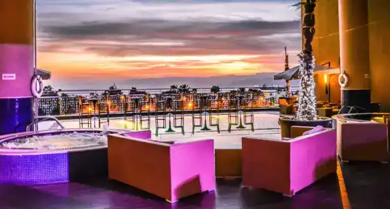 DoubleTree by Hilton Aqaba - 71