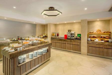 Ramada by Wyndham Istanbul Old City - 6