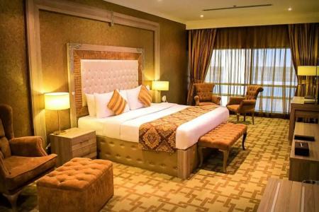 Sapphire Plaza - 81