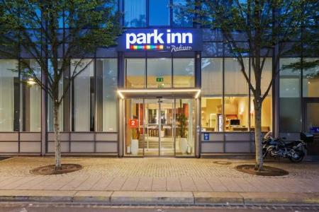 Park Inn by Radisson Dresden - 36