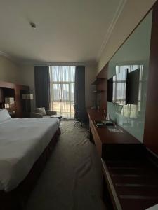 Holiday Inn Abu Dhabi, an IHG - 37