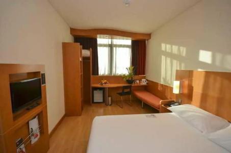 Ibis Abu Dhabi Gate - 67