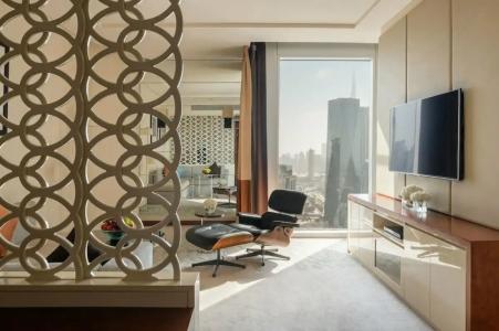 Jumeirah Emirates Towers - 81