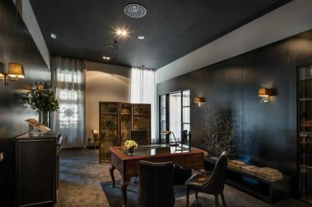 Grand Central, Small Luxurys - 96