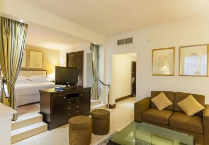 Grand Excelsior Deira - 94