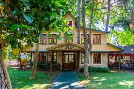 Amara Luxury Resort & Villas - 38