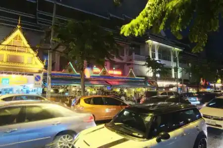 The Raya Surawong Bangkok - 4
