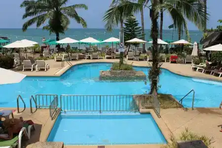 Khaolak Palm Beach Resort - 17