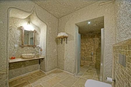 Risus Cave Suites - 46