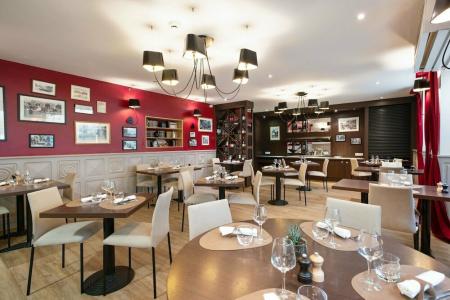 Kyriad Vannes Centre Ville - 90