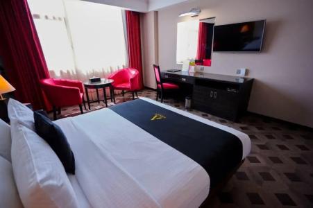 Arman Juffair Mall - 94