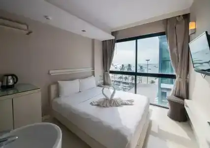 Serenotel Pattaya - 51