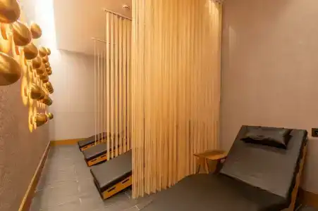 Unique Life Style - 96