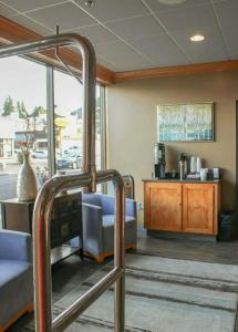 Prestige Oceanview Prince Rupert - 60