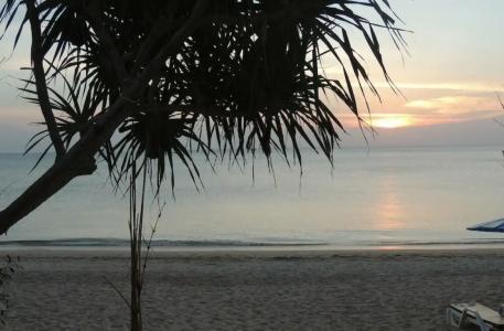 Lanta Seafront Resort - 19