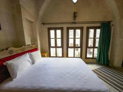 PALMYRA BOUTIQUE - 24