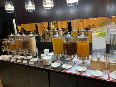 Ramada & Suites by Wyndham Ajman - 91