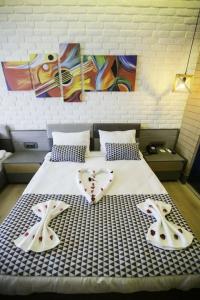 Laren Family & Spa - Boutique Class - 12