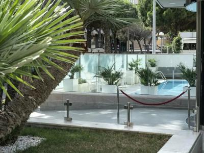 Club House - 10