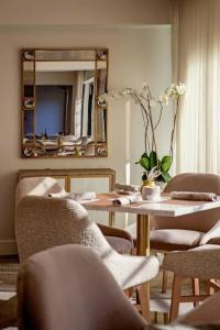 Luxe Sunset Boulevard - 65