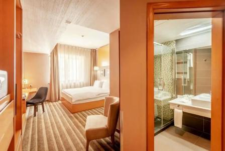 Ramada Ulaanbaatar City Center - 59