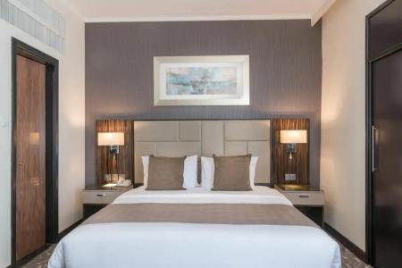 Hawthorn Suites by Wyndham Abu Dhabi City Center - 35