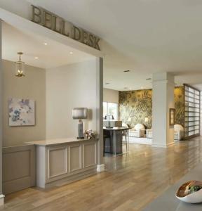 DoubleTree by Hilton Dallas - Love Field - 75