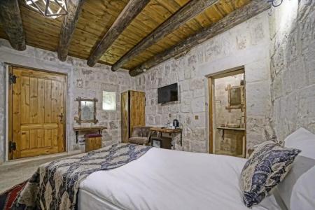 Risus Cave Suites - 50