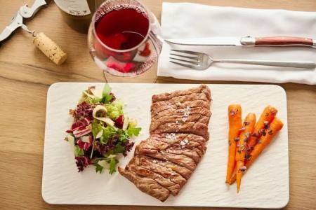 Alleys All-Suite & Spa - 51