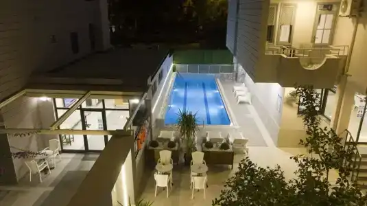 OPERA SUITES Apart - 60