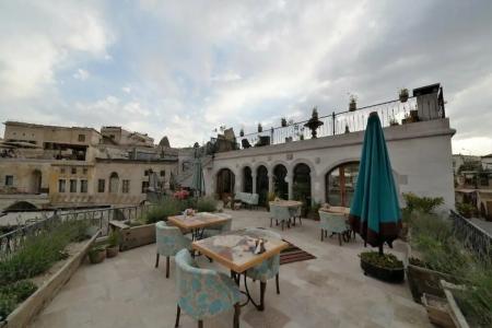 Caftan Cave Suites - 36