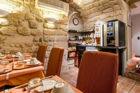 Austin's Saint Lazare - 90