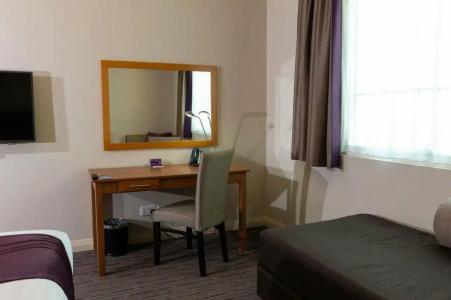 Premier Inn Abu Dhabi Airport (Business Park) - 51
