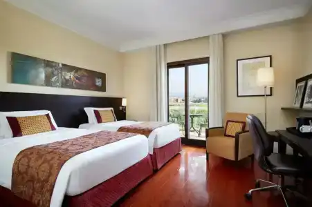 Courtyard by Marriott Rome Central Park