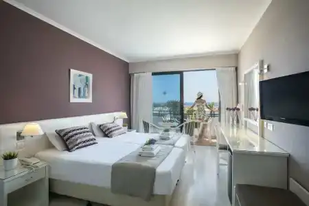 Pavlo Napa Beach - 2