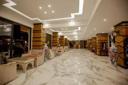 Kleopatra Fatih - 38