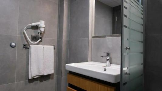 OPERA SUITES Apart - 12