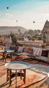 Caftan Cave Suites - 18