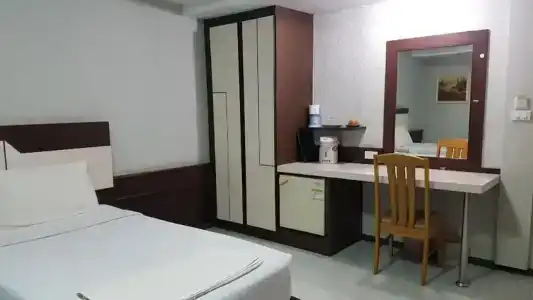 Khon Kaen Ruenrom - 12