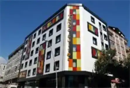 Tempo Suites Airport - 32