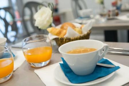 Yelo Belle Epoque powered by Sonder - 55