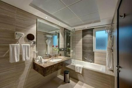 Omega Dubai - 7