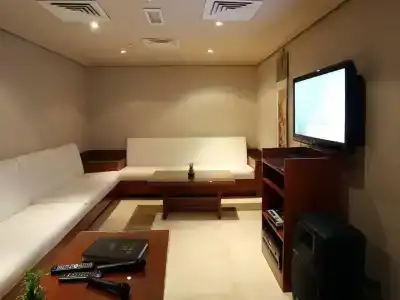 Ramada by Wyndham Abu Dhabi Downtown - 52