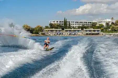 Grand Resort Lagonissi - 4